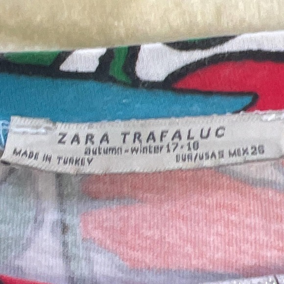 ZARA Womens Ladies Faces Floral Cropped Graphic T-Shirt, Size S - Picture 3 of 8